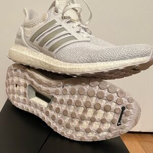 Adidas Ultraboost DNA - Women's 9 - White/White